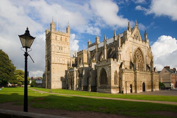 Devon and Cornwall: 5-Day Tour from London - Winchester and Stonehenge: Wessex history to the standing stones