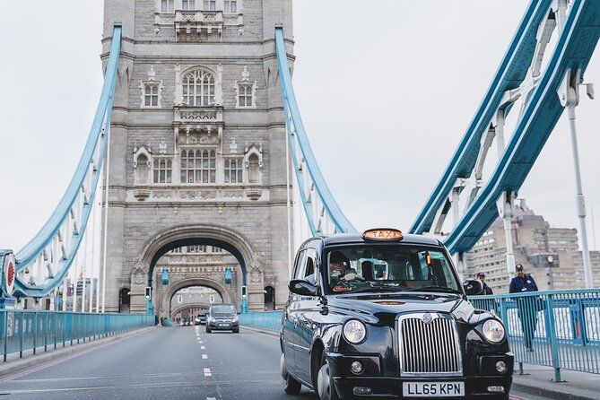 Discover London in a Panoramic Black Cab - St. Paul’s Cathedral: baroque exterior views with big-city scale