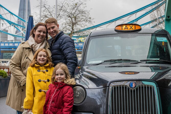 Discover London in a Panoramic Black Cab - Buckingham Palace and Westminster Abbey: the royal-heavy opening