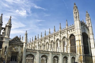 Discover Oxford and Cambridge with Guide from London by Coach - Oxford on Foot: Dreaming Spires, Cobblestones, and the Bodleian