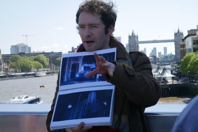 Doctor Who TV Locations Tour of London - Guides matter: the fan energy behind the jokes and details