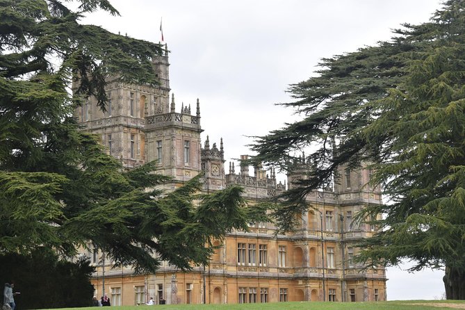 Downton Abbey and Village Small Group Tour from London - The Cotswolds Drive: Pastures, Stone Villages, and Film-Spot Context