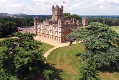 Downton Abbey and Village Small Group Tour from London - Downton village walking tour: where the scenes become streets