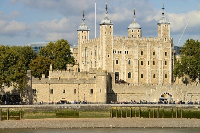 Easy Access Tower of London Crown Jewel Torture and Executions - St Peter ad Vincula and the sensitive spaces