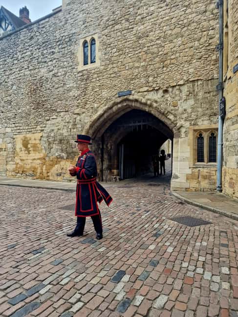 Easy Access Tower of London Royal Secrets & Scandals Tour - Key highlights you can build your day around