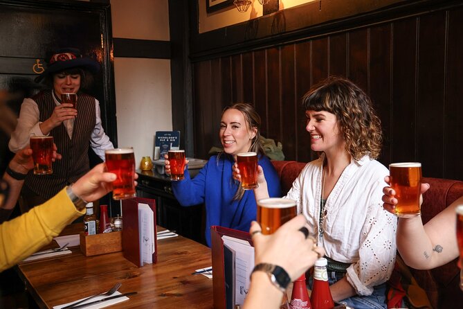 Eating London: The Heart of 'The City' Food Tour - Stop 0: Captain John Smith and the City’s explorer spirit