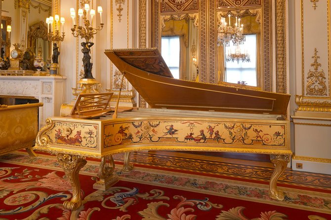 Enter Buckingham Palace & See The Main Westminster Sights Tour - What You Should Bring and How to Make the Day Smooth