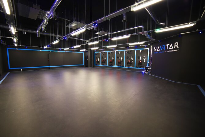 Epic 60 Minute Free-Roam Virtual Reality Experience at Navrtar - First half: multiplayer mini-games to warm up your team brain