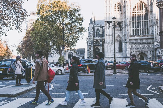Essential London: Must-Sees and Hidden Gems (Private Tour) - Buckingham Palace and Changing the Guard along The Mall