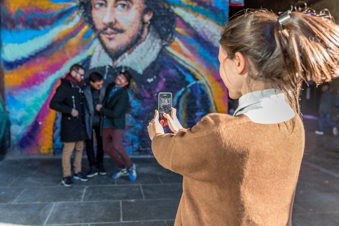 Essential London: Must-Sees and Hidden Gems (Private Tour) - Tudor-era London: Henry VIII and Anne Boleyn with a hospital-turned-landmark stop