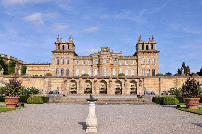 Extended Cotswolds Visit and Blenheim Palace with Cream Tea - Cotswolds villages with Downtown Abbey flavor: Bampton and Bourton-on-the-Water