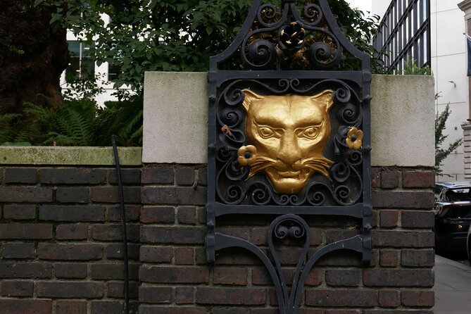 Fashion History Walking Tour in London - Where the tour starts at 2:00 pm near Aldersgate St