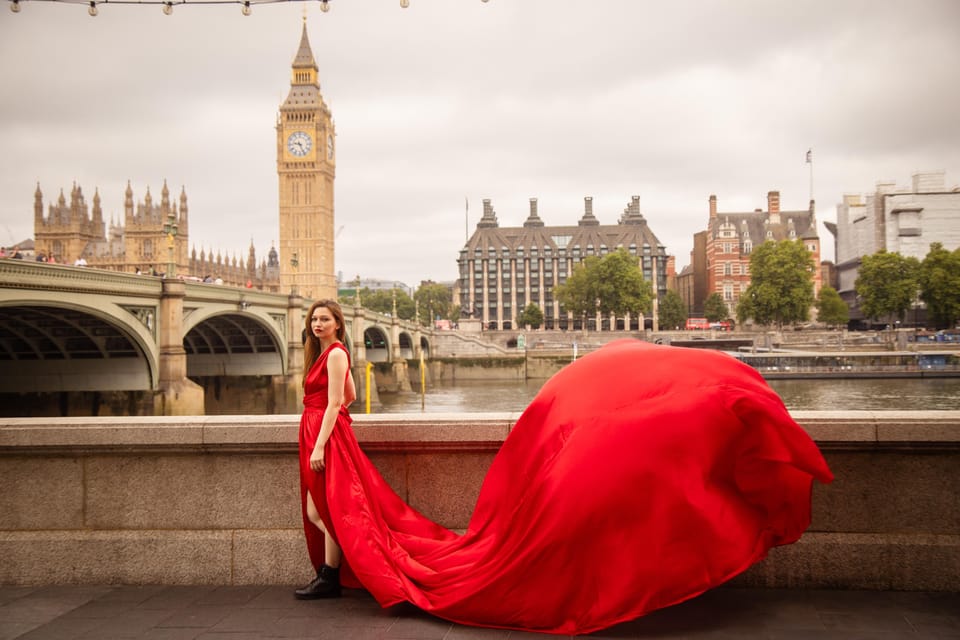 Flying dress professional photoshoot with pro photographer - Big Ben Start: How the 45-Minute Photo Stop Works