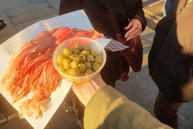 Food and Drink Walking Tours in West London's Notting Hill Area - Practical tips for a smooth Notting Hill walk