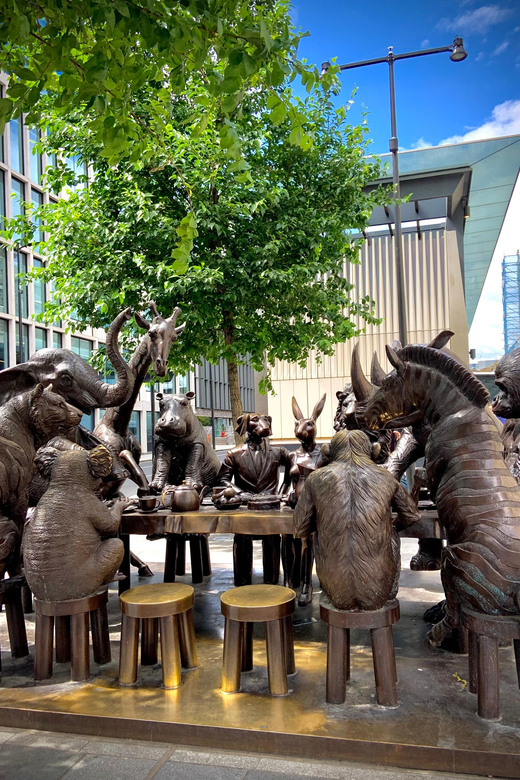 Free things to in London ☀️Outdoors - Free contemporary art and a free comedy show