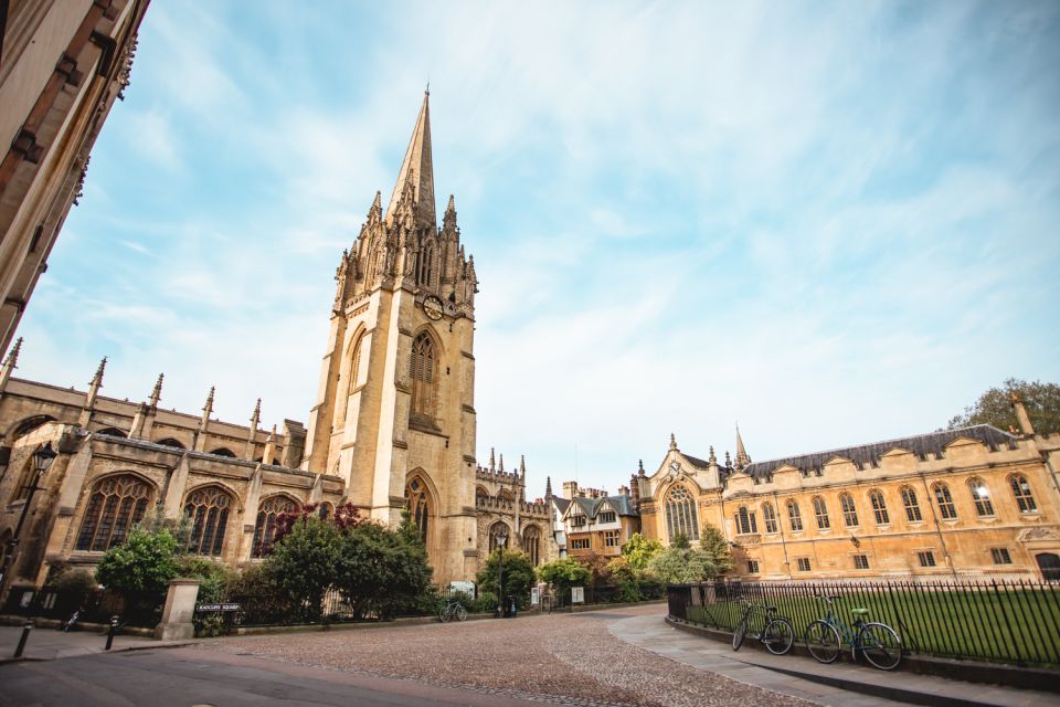 From London: Cotswolds and Oxford Guided Day-Trip - Bourton-on-the-Water 1 Hour: Photos, Shops, and a Proper Cream Tea