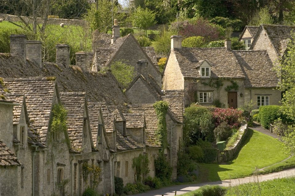 From London: Full-Day Cotswolds Small-Group Tour - Panoramic views on the bus: scenery without navigation stress
