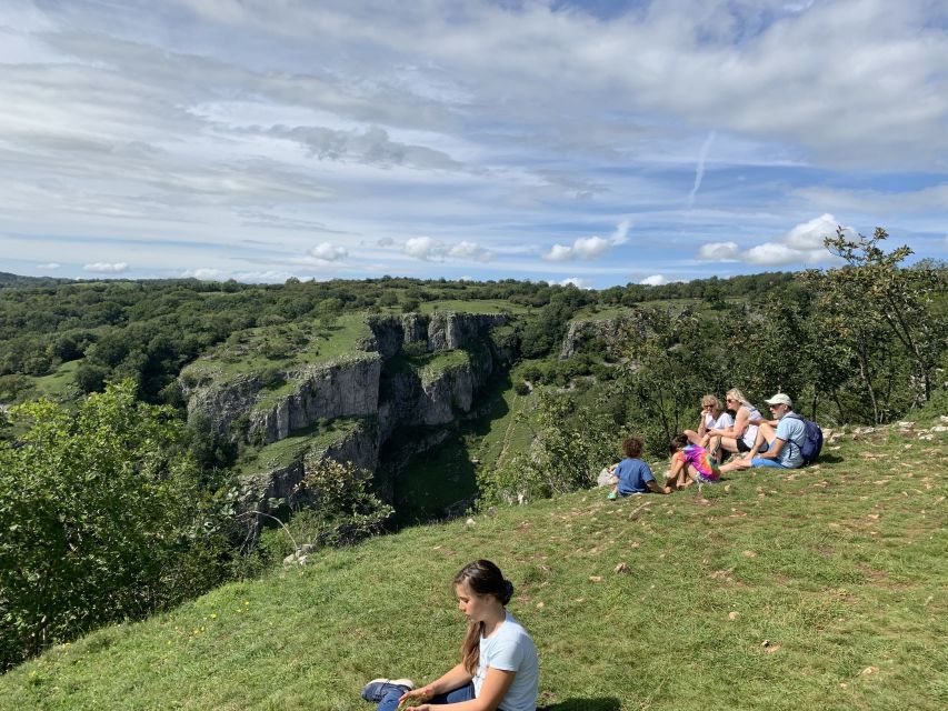 From London: Glastonbury and Cheddar Gorge Guided Day Trip - London pickup and the coach ride that sets the tone