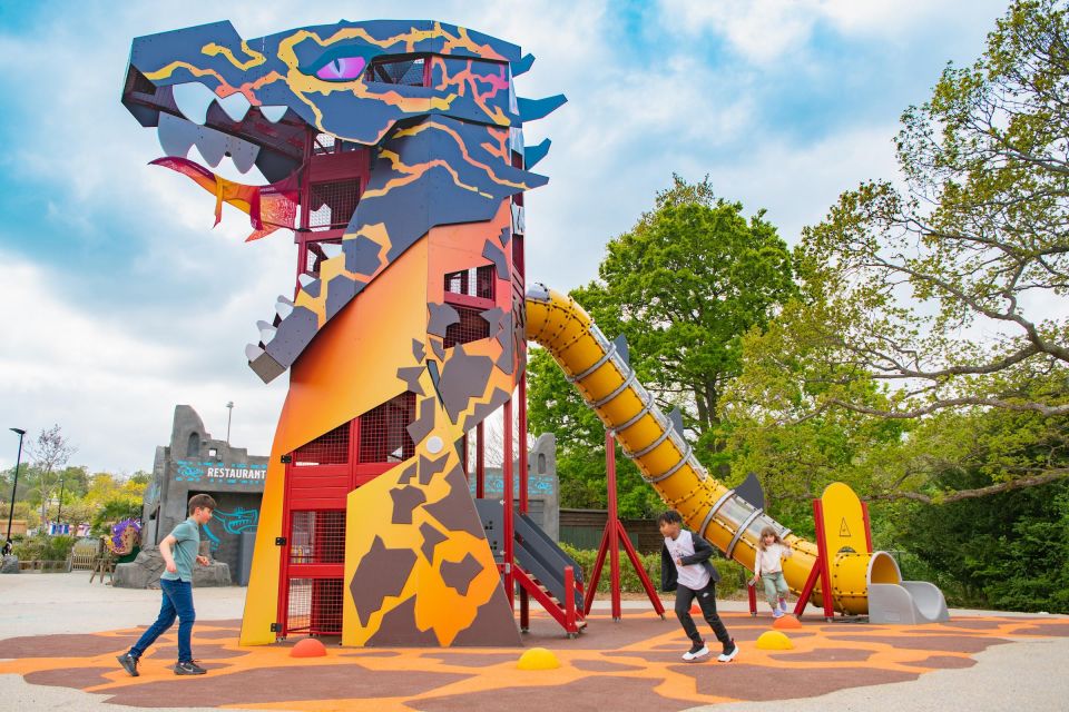From London: LEGOLAND® Windsor Resort Entry & Coach Transfer - Flight of the Sky Lion with Maximus: the UK flying theatre