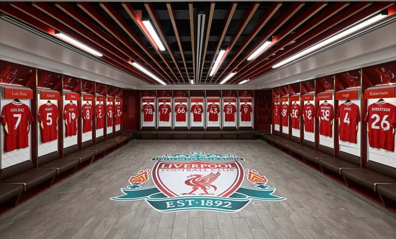 From London: Liverpool FC Stadium & Museum Rail Day Tour - London to Anfield by rail: what you really gain
