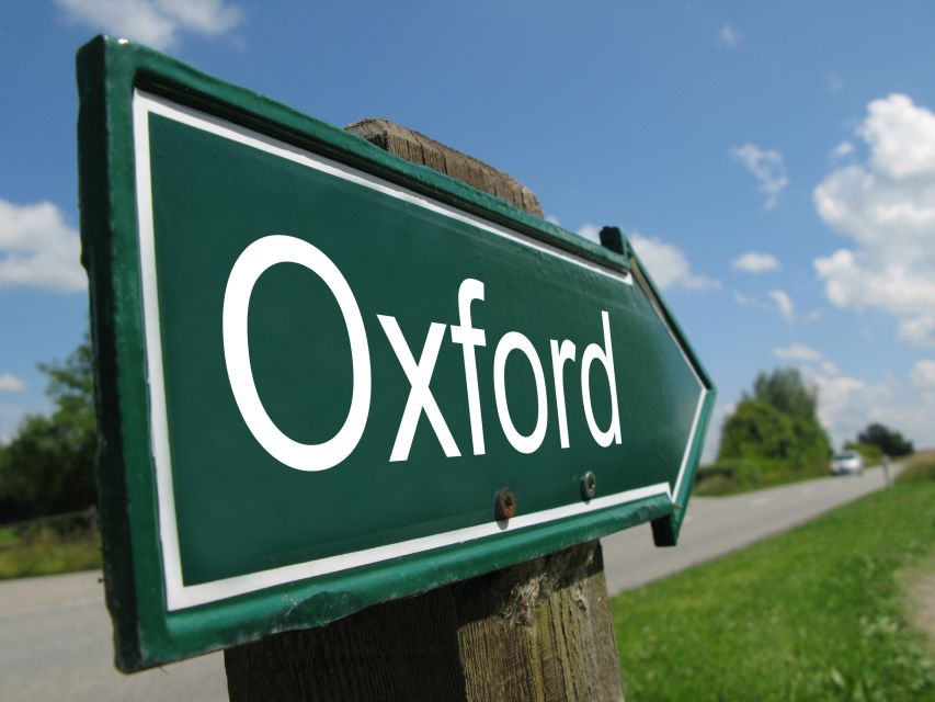 From London: Oxford & Cambridge Day Tour - Oxford Walking Tour: Dreaming Spires, Courtyards, and the Bodleian