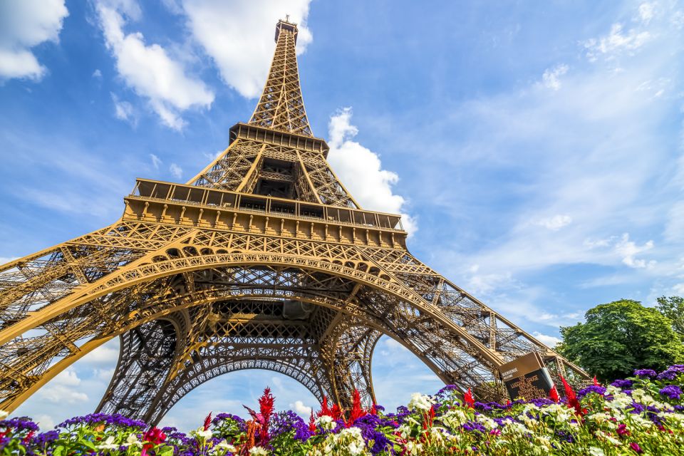 From London: Paris Day Tour w/Eiffel Tower Champagne Lunch - Seine River cruise: the calm hour that balances the day
