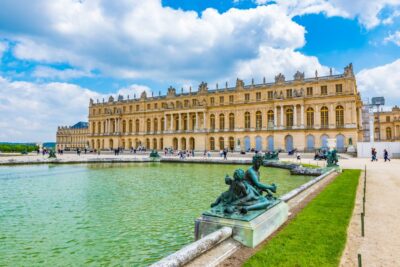 From London: Paris Day Trip with Eiffel Tower & Lunch Cruise - Getting Your Bearings on a Guided Paris Route Before Lunch