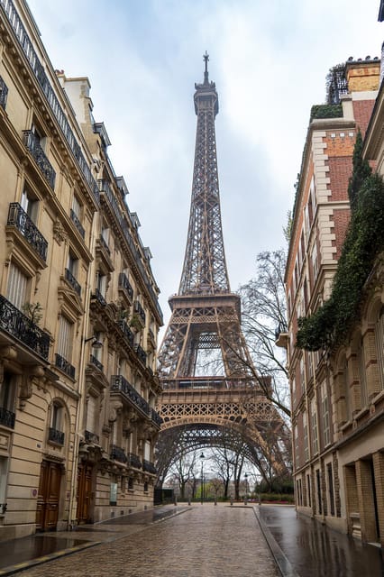 From London: Paris Tour with Sightseeing Bus & Lunch Cruise - Independent (unescorted) means you control your pace