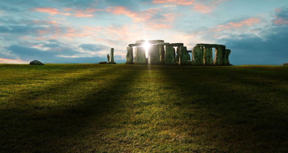 From London: Private Stonehenge Sunrise Viewing & Bath - Should you book this Stonehenge Sunrise and Bath trip?