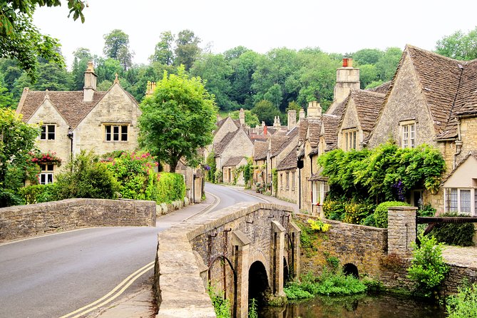 From London: Small-Group Cotswolds Villages Day Tour - Entering the Cotswolds from South Kensington at 8:00 am