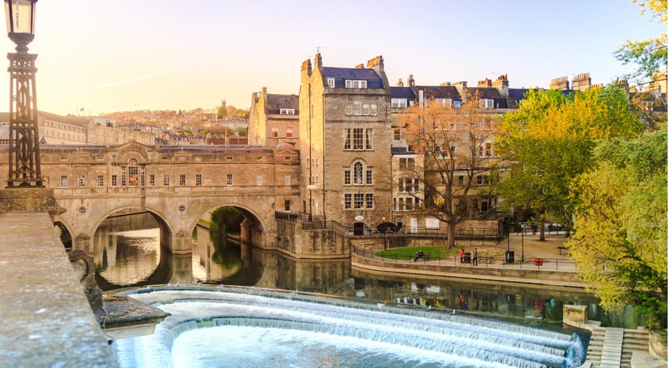 From London: Small Group Stonehenge, Bath & Cotswolds Tour - Key points at a glance