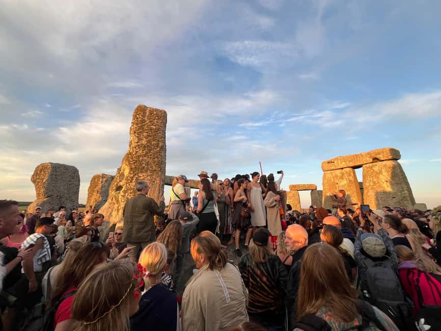 From London: Stonehenge Summer Solstice Sunrise Tour - The 20–30 minute walk to the monument: grass, dark, and good shoes
