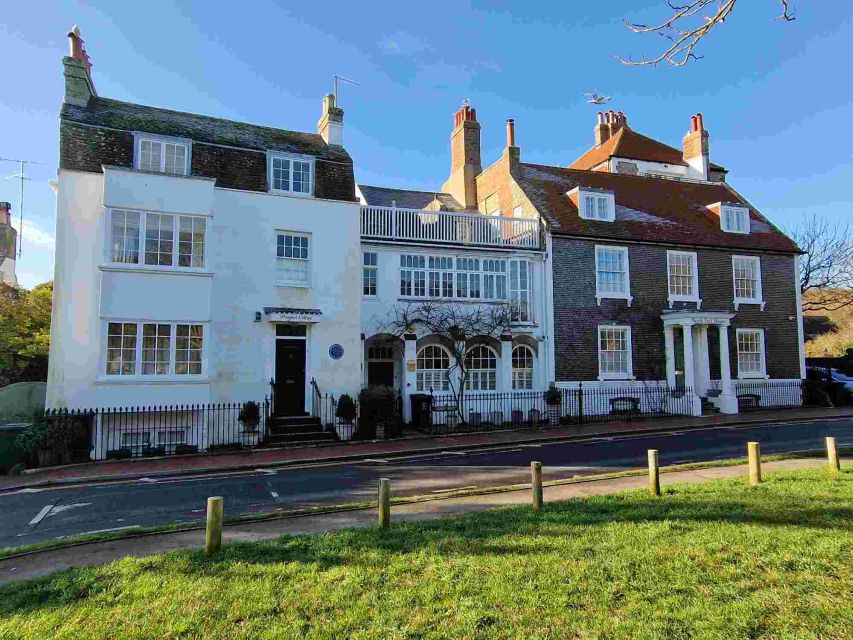 From London: Sussex Villages and White Cliff Guided Tour - London Bridge logistics: trains, tickets, and a smooth start