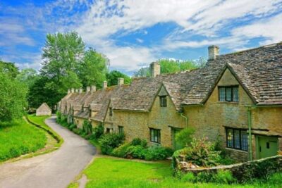 From London: The Cotswolds Day Trip with Lunch - Stratford-upon-Avon: Shakespeare’s half-timbered birthplace and Anne Hathaway’s garden