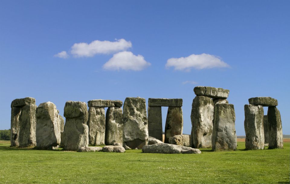 From London: Windsor Castle and Stonehenge Day Trip - What to focus on at Windsor when time feels tight