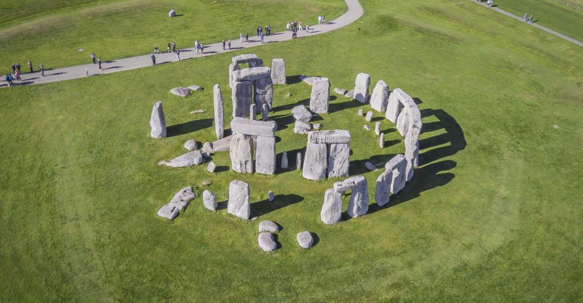 From London: Windsor Castle and Stonehenge Day Trip - Stonehenge on Salisbury Plain: extended time changes everything