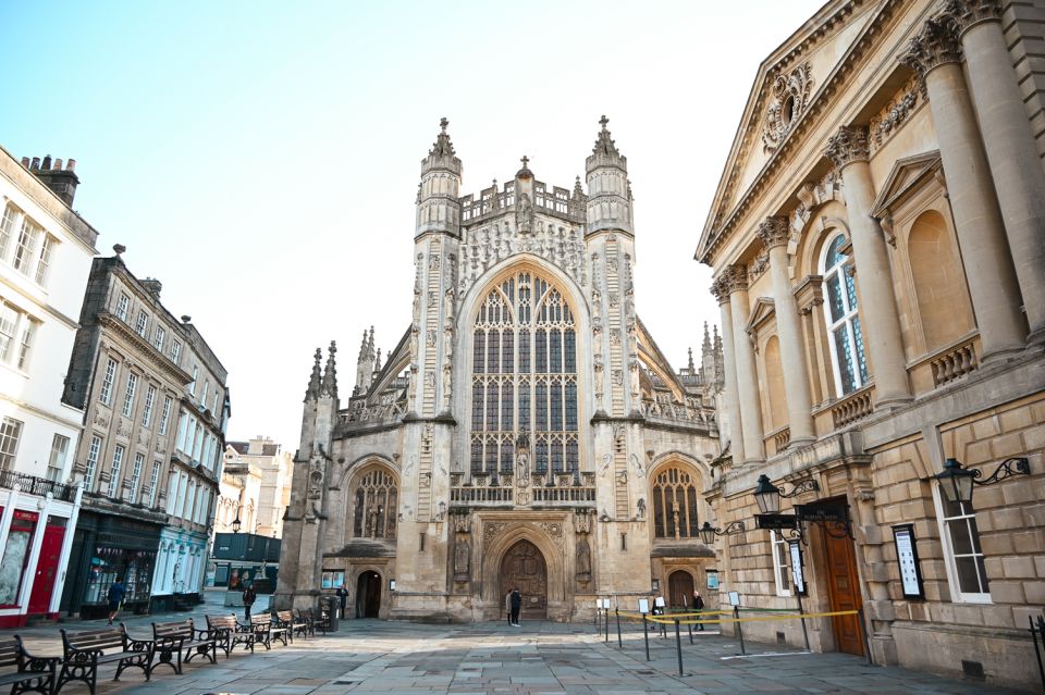 From London: Windsor Castle, Bath, and Stonehenge Day Trip - Coach Comfort and the Late Return Near Gloucester Road