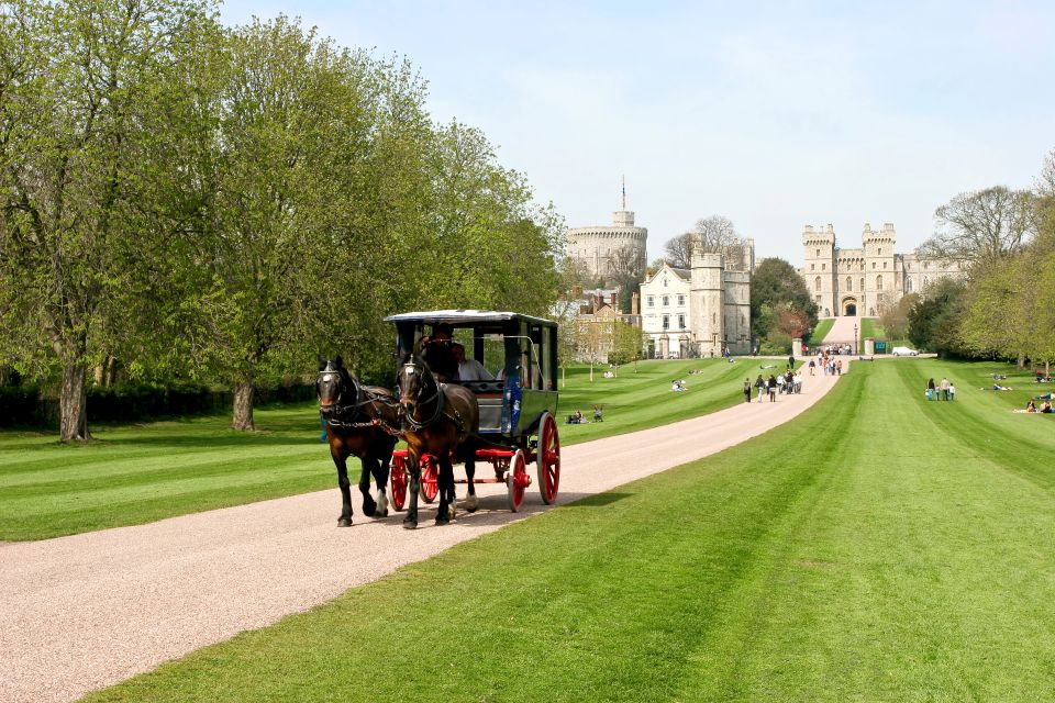 From London: Windsor, Stonehenge, & Salisbury Cathedral Trip - Windsor Castle and the Thames town: the royal stop that sets the tone