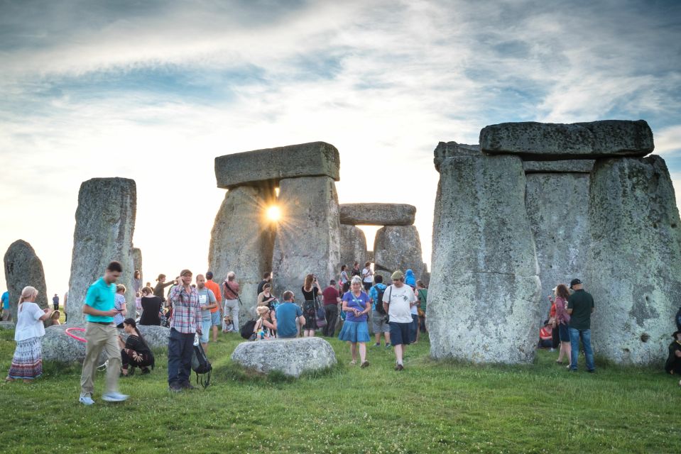 From London: Windsor, Stonehenge, & Salisbury Cathedral Trip - Practical tips that make the day smoother