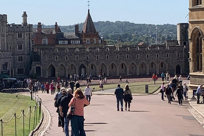 Full Day Excursion Royal London & Windsor in an Iconic London Black Cab - Kensington, St. Paul’s, and the Tower: mixing grand views with stop-in-time