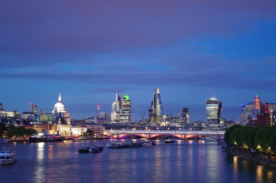Full Day London Private Tour Including London Pass - Tower of London and Tower Bridge: medieval fortress to glassy heights