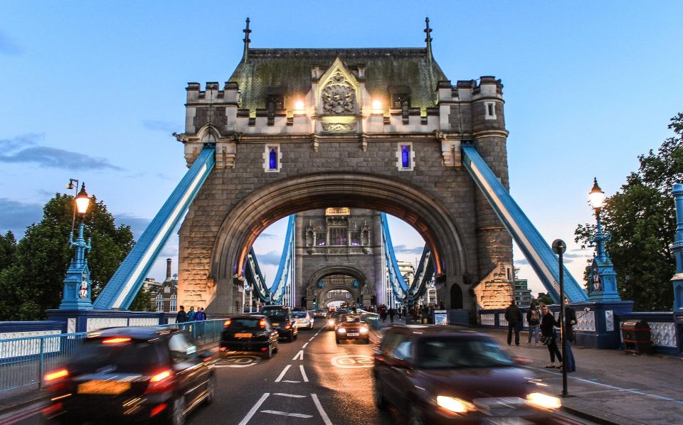 Full Day London Tour in a Private Vehicle with Admission - Westminster Abbey and Parliament: iconic buildings, efficient pacing