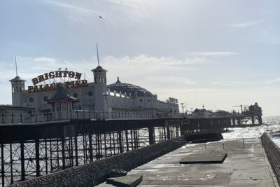 Fully Guided History Tour of The City of Brighton - Royal Pavilion on the seafront: what an hour can really do
