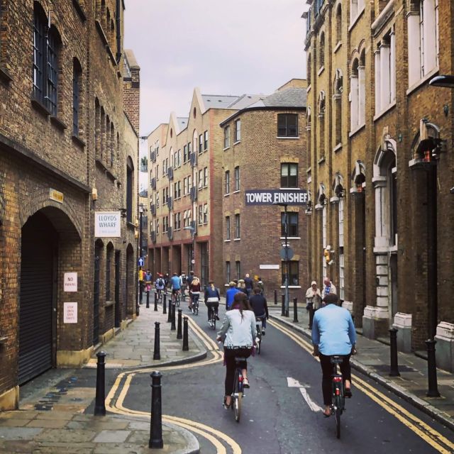 Gin Safari: Boozy London History on Two Wheels - Tate Modern Stops: Turning Art, Views, and Gin Stories Into One Loop