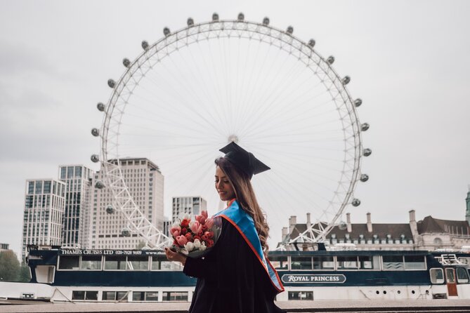 Gorgeous Influencer Photography Experience Trip in London - Westminster and Big Ben energy: how to make the area look like you belong there