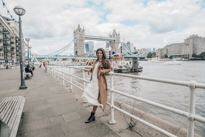 Gorgeous Influencer Photography Experience Trip in London - Your route choices: Westminster, St Paul, or Buckingham Palace