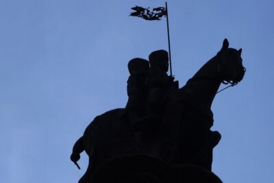 GRAILTRAIL: Quest for the Holy Grail (Self-Guided Adventure Walk) - Your mission: visual clues tied to medieval legend and real streets