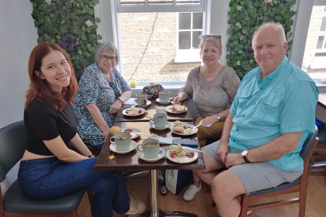 Greenwich Private Food Tour - Greenwich Vintage Market: street snacks and take-home treats