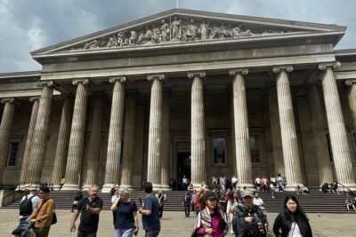 Guided tour of the British Museum in Spanish - Inside the museum for 2 hours 30 minutes: what the time limit changes