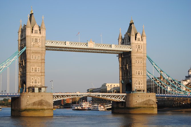 Half-Day Private Chauffeur-Driven Tour of London - Driving through London without wasting your sightseeing energy